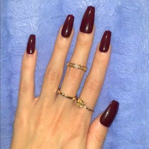 BUY ONE GET ONE FREE❗️Maroon 🥀 Press On Nails❤️🤎